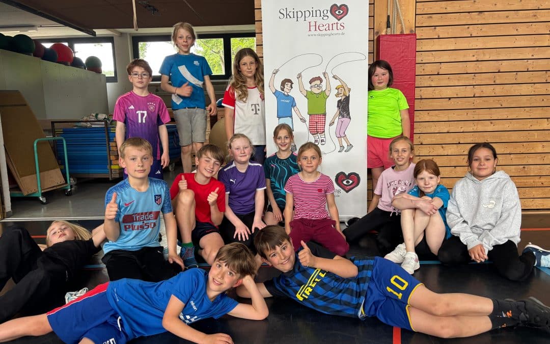 Volle Power beim Skipping-Hearts-Workshop – Klasse 3 springt hoch hinaus!