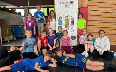 Volle Power beim Skipping-Hearts-Workshop – Klasse 3 springt hoch hinaus!