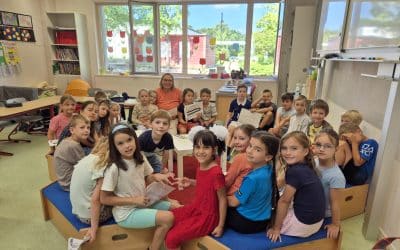 Die zukünftigen Erstklässler zu Besuch in der 2. Klasse